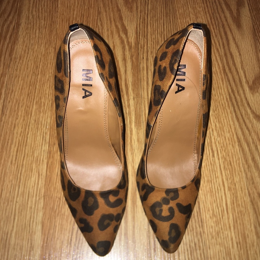 Leopard pumps 🐆 👠 - Picture 2 of 12